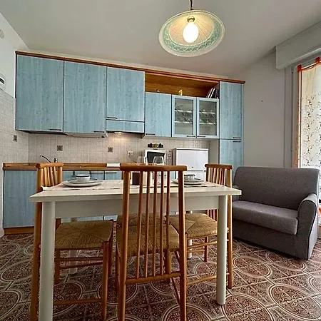 Hotel Luminous Flat On The Shores Of Lignano 3*