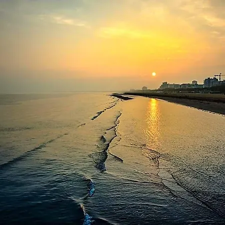 Hotel Luminous Flat On The Shores Of Lignano 3*